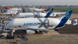 إيرباص تكسب جولة جديدة من بوينج بمعرض باريس للطيران