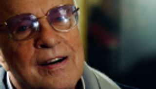 آلاف الإيطاليين يودّعون المخرج العالمي زيفيريلي بفلورنسا