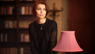 الكاتبة التركية إليف شفق