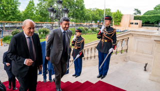 الشيخ عبد الله بن زايد ووزير الخارجية الفرنسي