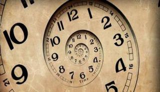 النوم والعمل يستحوذان على أيام الإنسان