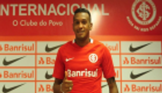 تقارير.. إنتر البرازيلي يرفض التفريط في لاعبه للهلال السعودي