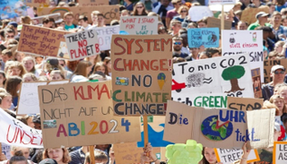 نشطاء يدعون إلى احتلال منجم فحم بألمانيا