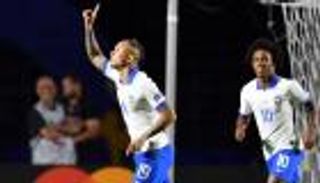 مهاجم البرازيل: اللعب على أرضنا يضعنا تحت ضغوط