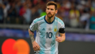 كاريكاتير.. ميسي يفشل في النهوض بمنتخب الـ10 خشبات