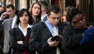 تراجع طلبات إعانة البطالة الأمريكية