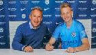 مانشستر سيتي يمدد عقد زينتشينكو