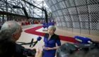 بريطانيا تطالب إيران بوقف التصعيد وتؤكد تواصلها مع واشنطن