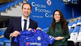 عودة بيتر تشيك