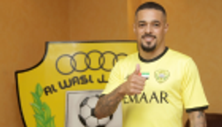 بالفيديو.. الوصل يكشف تفاصيل التعاقد مع سواريز هداف الشارقة