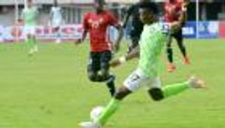 استقرار الحالة الصحية للاعب نيجيريا بعد تعرضه لأزمة قلبية