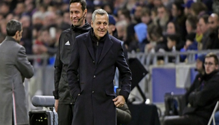 برونو جينسيو مدرب ليون الفرنسي السابق 