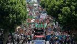 "لا يردعنا رادع".. الآلاف يحاصرون منجما في ألمانيا من أجل المناخ