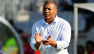 مدرب ناميبيا يحلم بـ3 انتصارات في مجموعة الموت