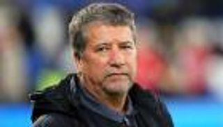 مدرب الإكوادور يرفض الحديث بعد الخسارة من تشيلي