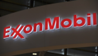 "إكسون موبيل" تدرس بيع كل حصصها في حقول النرويج البحرية
