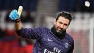 بوفون مطلوب في دوري الدرجة الأولى الإنجليزي