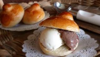 شطيرة الآيس كريم من أشهر وجبات الإفطار في إيطاليا - صورة أرشيفية