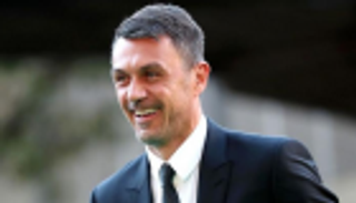 بالصورة.. مالديني يبدأ مفاوضاته مع لاعب ريال مدريد