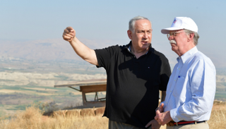 نتنياهو وبولتون في غور الأردن