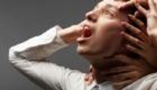 "أنتِ أقوى من الوجع".. عيادة نفسية للنساء فقط