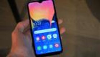 تسريبات.. سامسونج تجهز هاتفا جديدا لمستخدميها بمواصفات خاصة