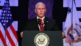 مايك بنس نائب الرئيس الأمريكي