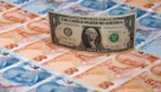 الليرة التركية المرهقة تنتظر طوق نجاة في لقاء ترامب وأردوغان