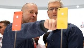 هاتف آيفون XR