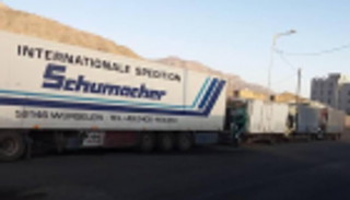 تعنت مليشيا الحوثي يتلف 7 شاحنات إغاثة لليمنيين