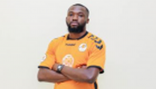 عجمان يعلن التعاقد مع المالي دومبيا