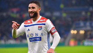 نبيل فقير - مهاجم ليون