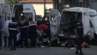 مصرع 10 وإصابة 30 في حادث مروري في تركيا