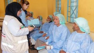 الهلال الأحمر الإماراتي يستكمل حملة مكافحة أمراض العيون في المغرب