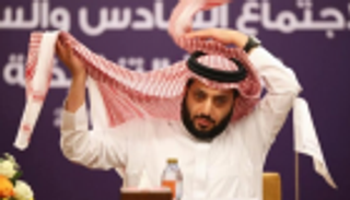 تركي آل الشيخ يستقيل من رئاسة الاتحاد العربي