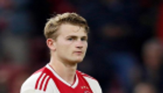 خطوة واحدة تفصل دي ليخت عن يوفنتوس