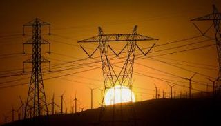 ارتفاع إنتاج الكهرباء بأمريكا من المصادر المتجددة