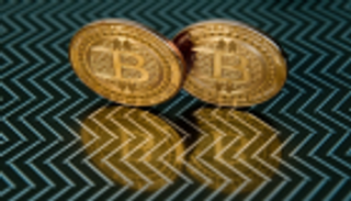 بيتكوين تتراجع عن مستوى 11 ألف دولار