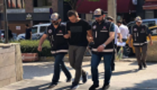 شرطة أردوغان تعتقل طالبا بحفل تخرجه.. والتهمة "غولن"