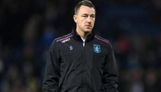 جون تيري يقضي عطلته الصيفية في دبي