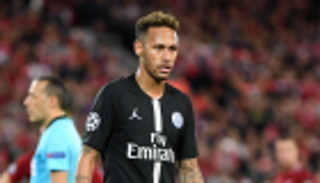 أسرة نيمار تصل لبرشلونة تمهيدا للصفقة المنتظرة