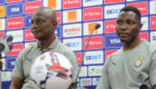 لاعب غانا يثق بقدرة بلاده على تخطي عقبة الكاميرون