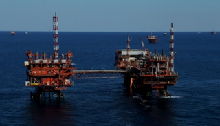 منصة نفطية في البحر الأدرياتيكي بكرواتيا - رويترز