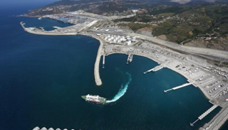 ميناء طنجة المتوسط - أرشيفية