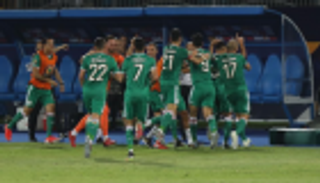 نجم الجزائر  يصف "الخضر" بالمحاربين بعد الفوز على السنغال
