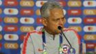 مدرب تشيلي يكشف عن مرشحه للتتويج بكوبا أمريكا