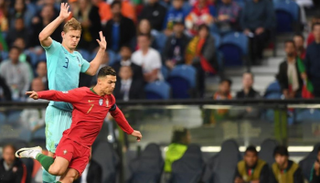 دي ليخت ورونالدو