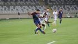 تقرير.. العين والوحدة والنصر تكمل مقاعد الأجانب بقوائمها