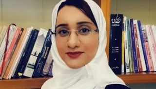 الكاتبة الإماراتية لولوة المنصوري