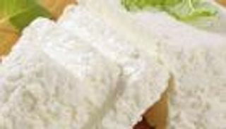 طريقة عمل الجبنة القريش في المنزل.. وأهم فوائدها